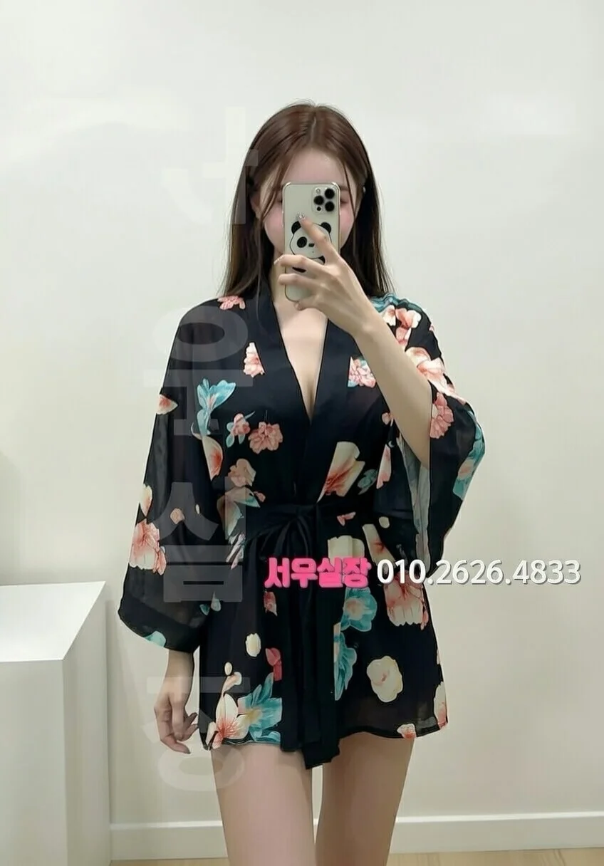 꽃길 란제리룸 프리미엄 라인업 10번 프로필